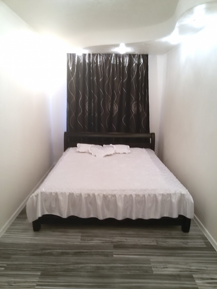 Apartment Yuliya с новым ремонтом в черно белом ст... #6