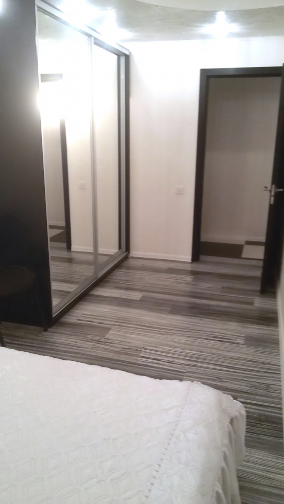 Apartment Yuliya с новым ремонтом в черно белом ст... #12