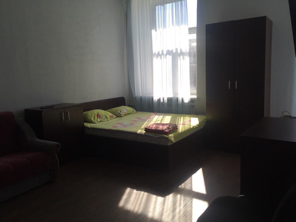 Однокомнатная квартира рядом с ЖД вокзалом. Посуто... #6