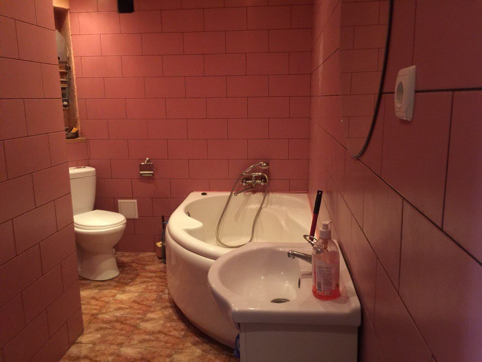 Двухкомнатная квартира рядом с ЖД вокзалом. Посуто... #4