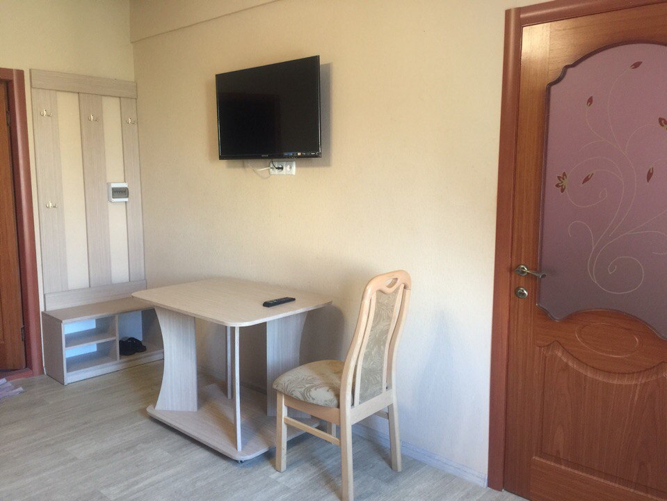 Двухкомнатная квартира рядом с ЖД вокзалом. Посуто... #5