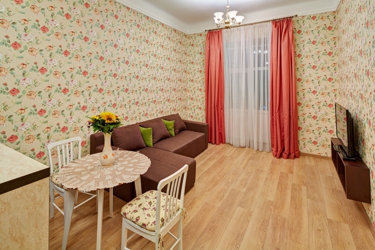 1 минута хода до Оперного театра, Площади Рынок #6