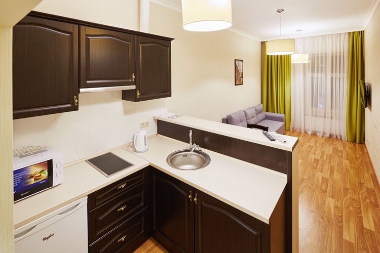 1 хв ходу до Оперного театру, Площі Ринок! #8