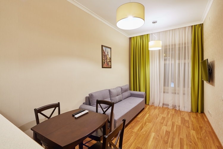 1 хв ходу до Оперного театру, Площі Ринок! #15