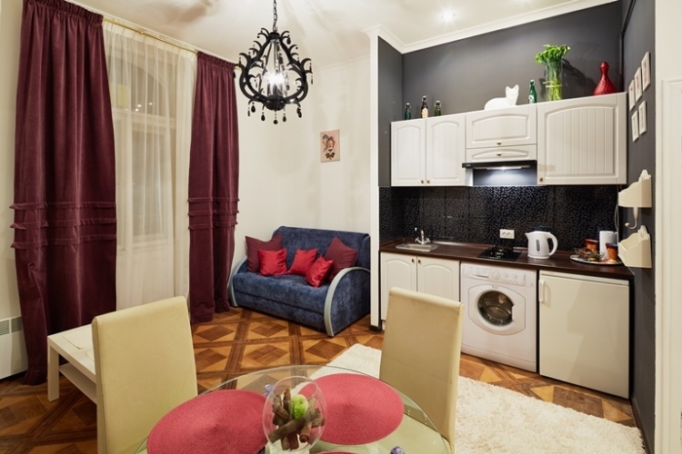 8 хв ходу до Площі Ринок, 10хв ходу до Оперного те... #4