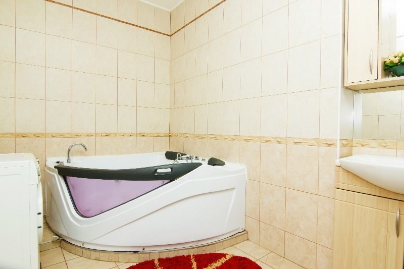 2-комнатная квартира с евро-ремонтом и джакузи, 1-... #5