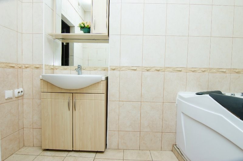 2-комнатная квартира с евро-ремонтом и джакузи, 1-... #7