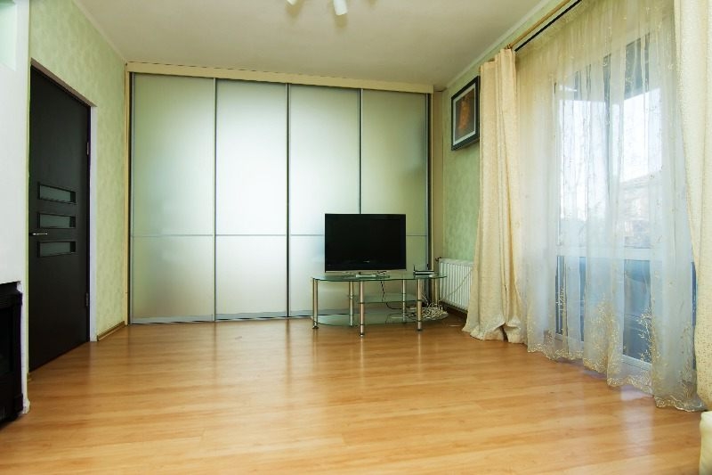 2-комнатная квартира с евро-ремонтом и джакузи, 1-... #9