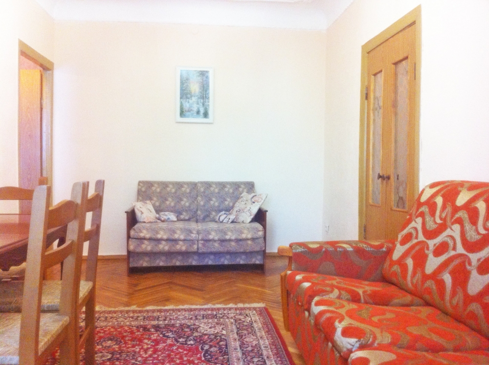 Хорошая 2-комнатная квартира на 6 человек в центре... #7