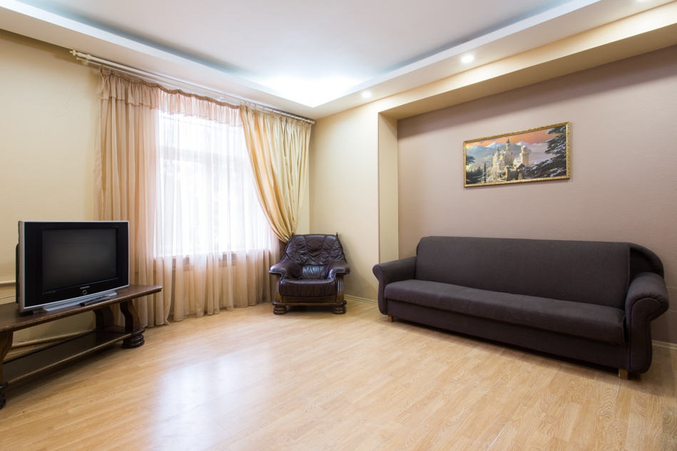 3 комнатная квартира возле ст.м.Советская #3