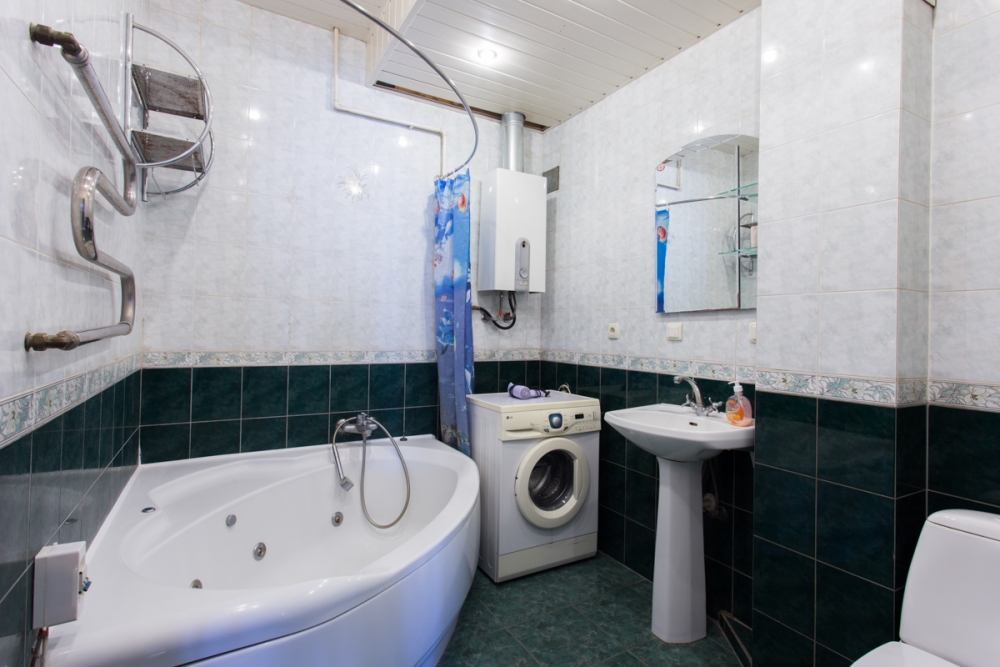 3 комнатная квартира возле ст.м.Советская #13