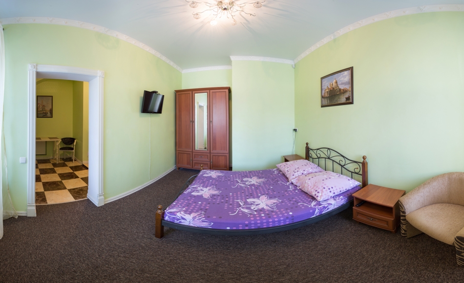 1 комнатная квартира возле ст.м.Советская #3