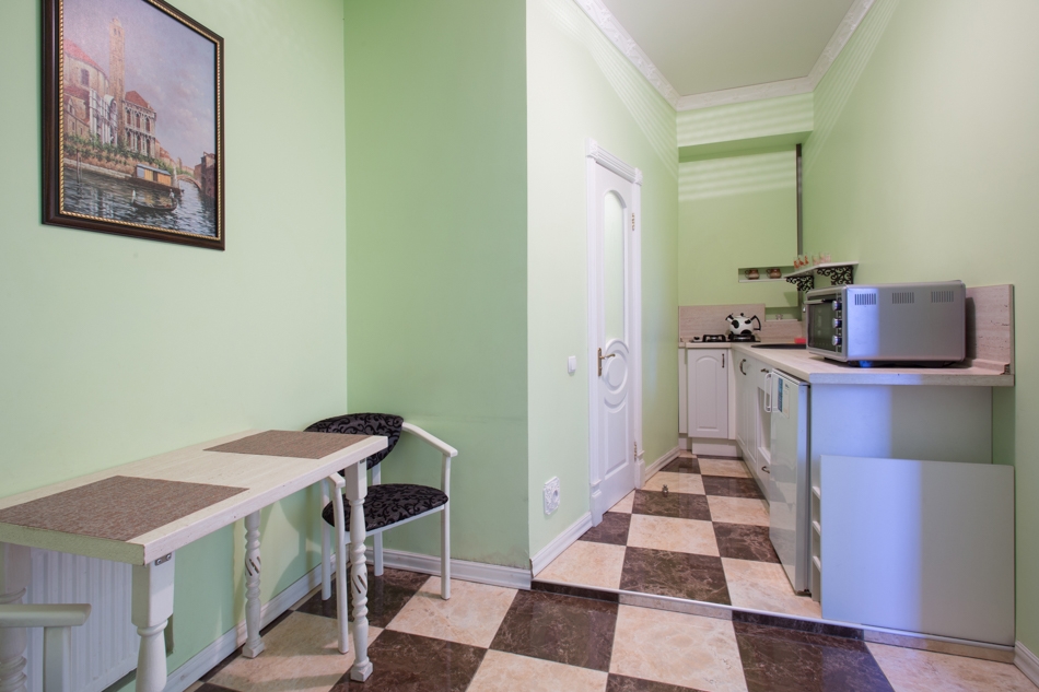 1 комнатная квартира возле ст.м.Советская #5