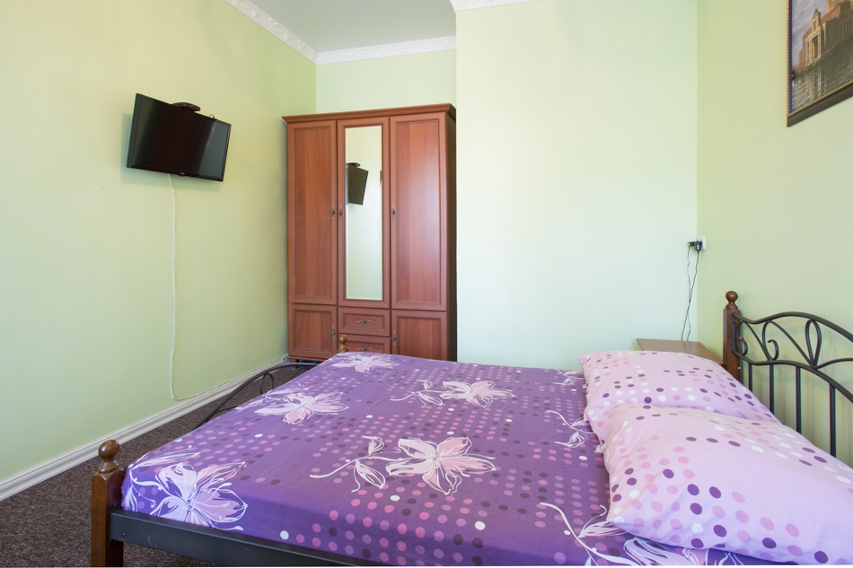 1 комнатная квартира возле ст.м.Советская #12