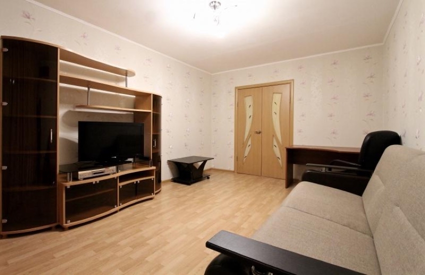 2 ком.квартира посуточно м. Минская #2