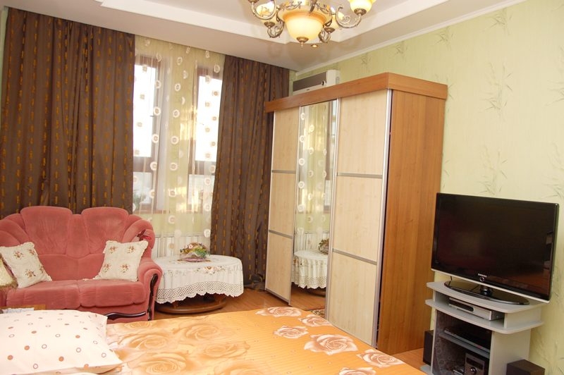 Центр.Арена Сити.Бессарабская площадь.Крещатик #7