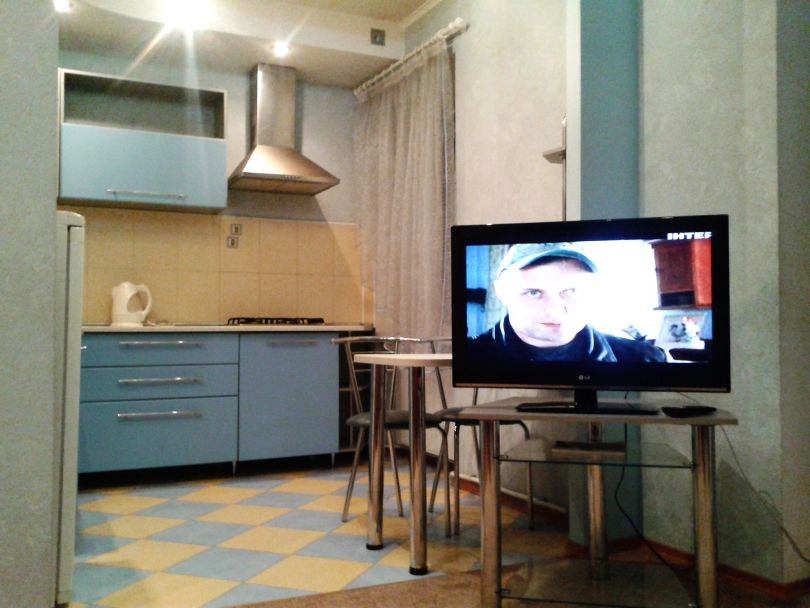 Сталинка-студио по Красной линии с Wi-Fi #8