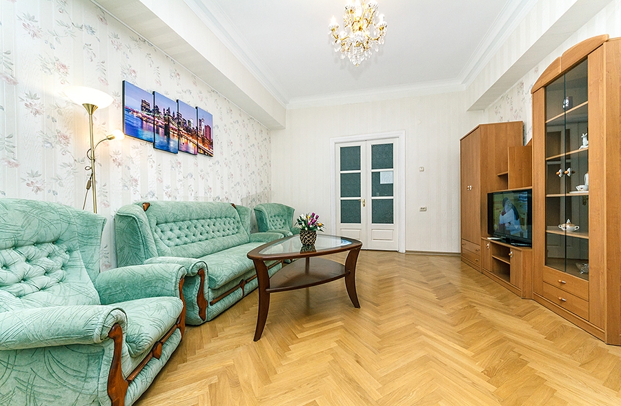 Двухкомнатная квартира на Крещатике. Центр #8