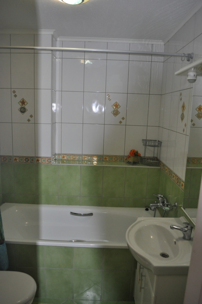 Просторная трехкомнатная квартира #16