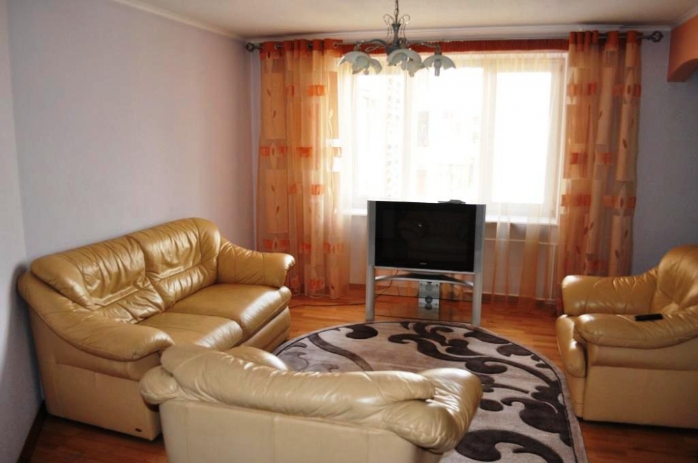 Просторная трехкомнатная квартира #17