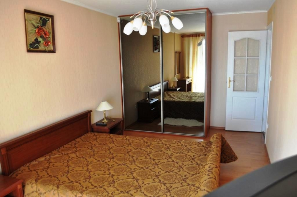 Просторная трехкомнатная квартира #18