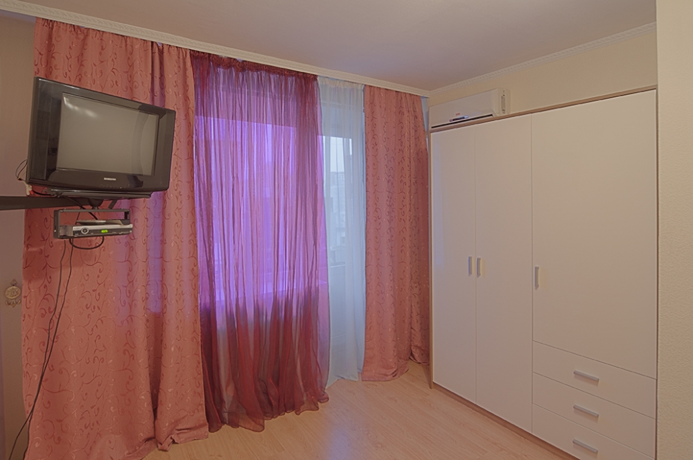 Посуточно 1-комнатная квартира #5