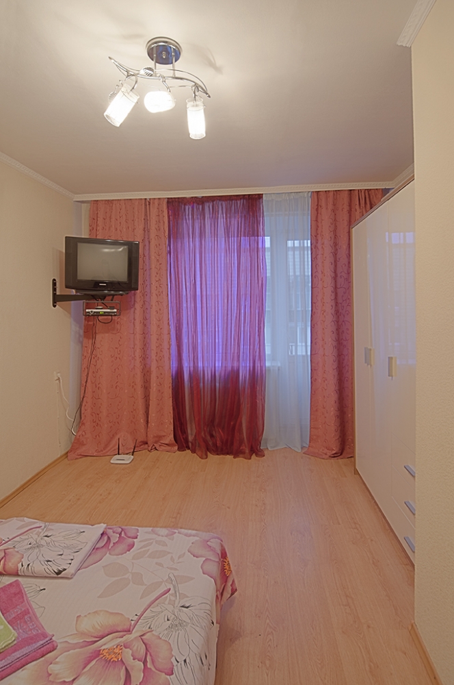 Посуточно 1-комнатная квартира #6