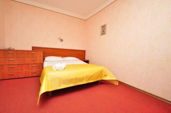 Посуточно, почасово 1-комнатная квартира рядом с м... #3