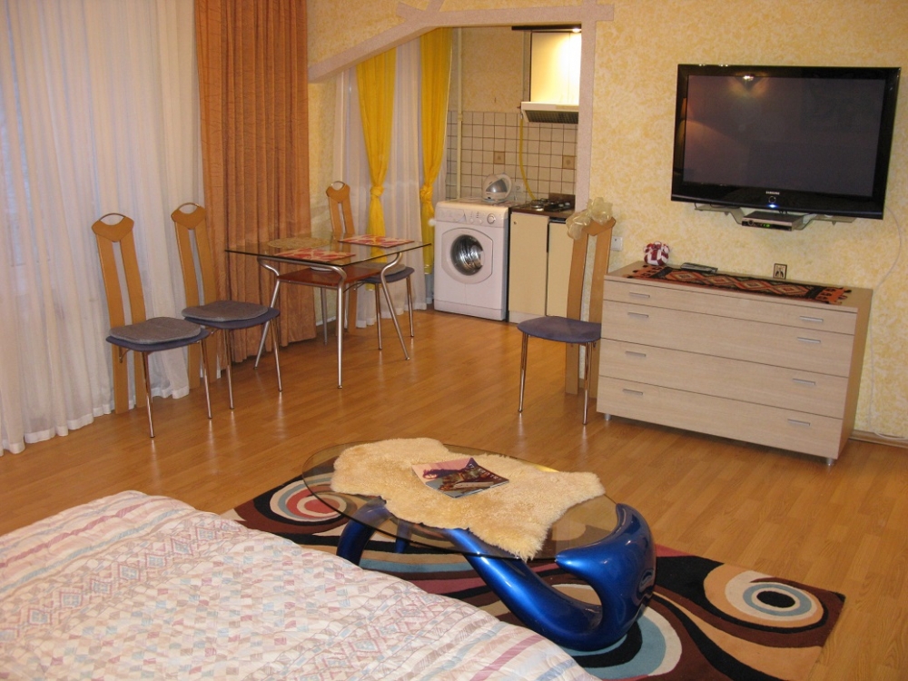 Посуточно 1-комнатная квартира Центр #5