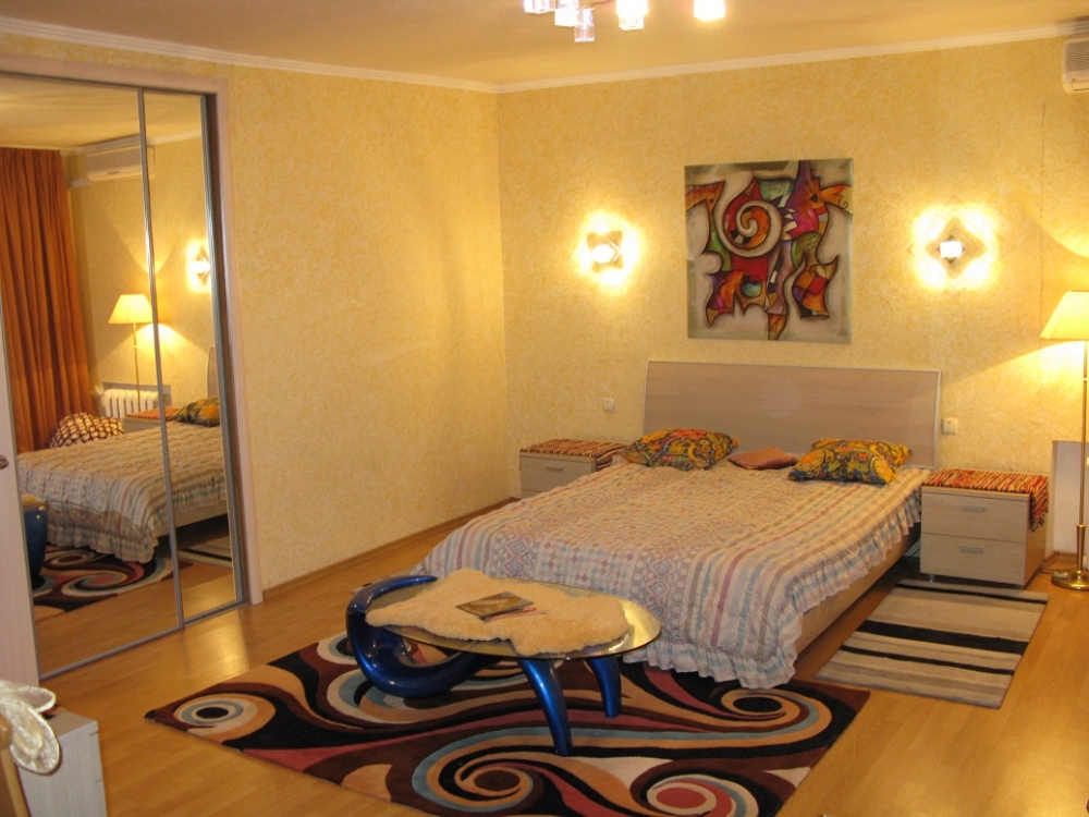 Посуточно 1-комнатная квартира Центр #7