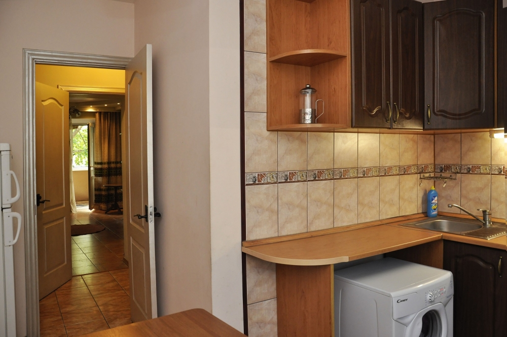 Посуточно 1-комнатная квартира рядом с метро Сирец #2