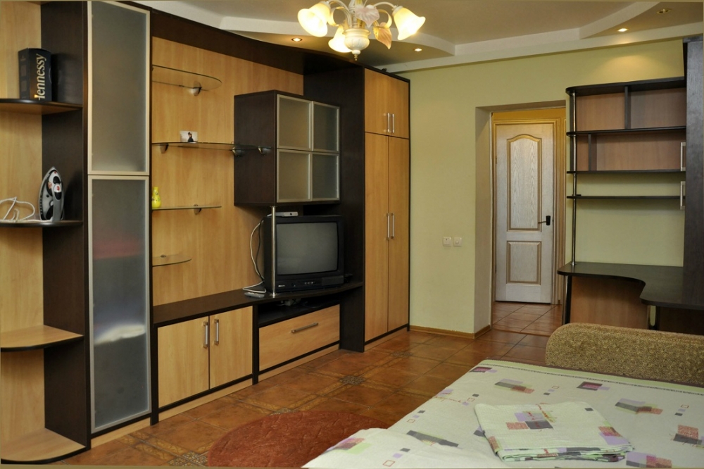 Посуточно 1-комнатная квартира рядом с метро Сирец #6