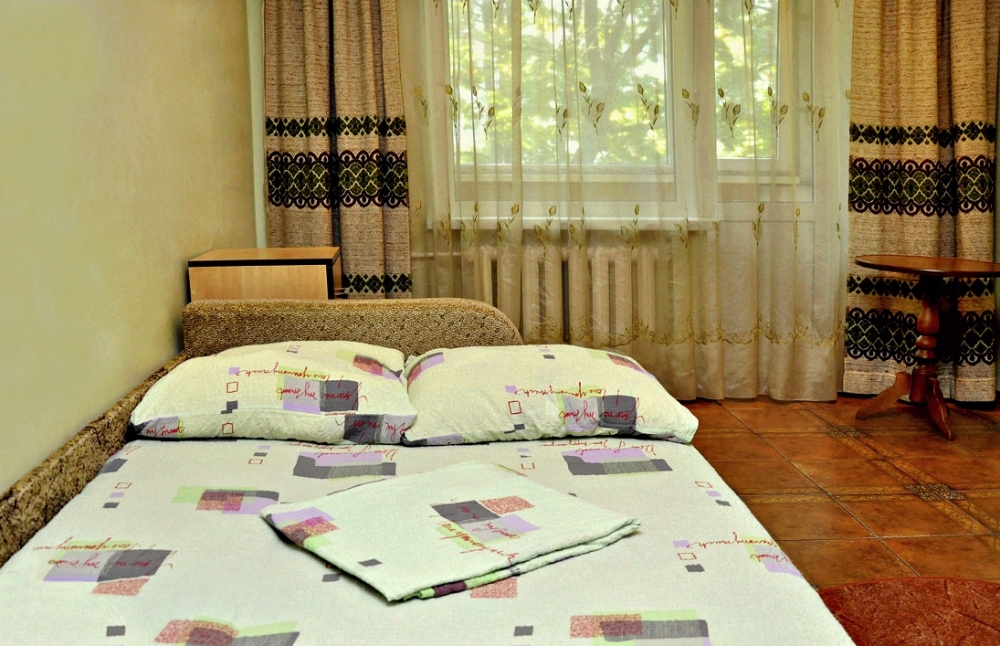 Посуточно 1-комнатная квартира рядом с метро Сирец #9