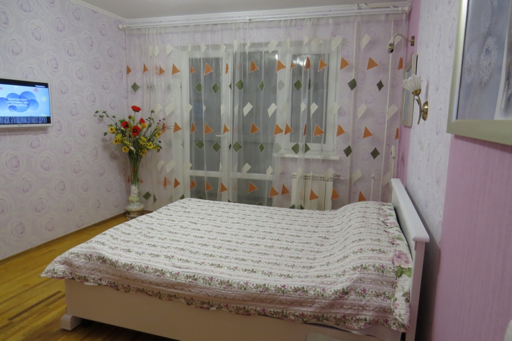 Посуточно уютная 2-х комнатная квартира #6