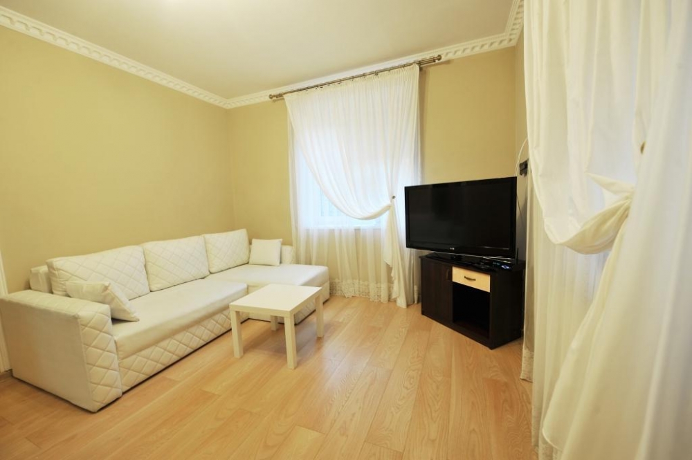 Трехуровневая квартира в современном стиле #8