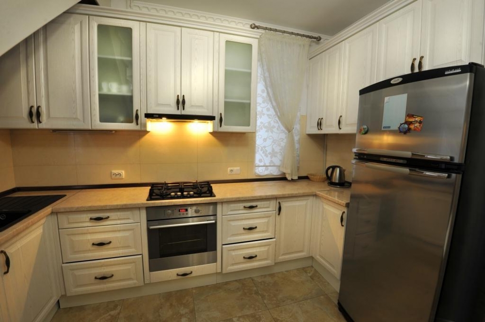 Трехуровневая квартира в современном стиле #12