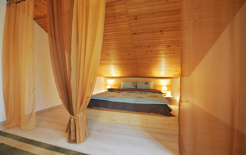 Трехуровневая квартира в современном стиле #13