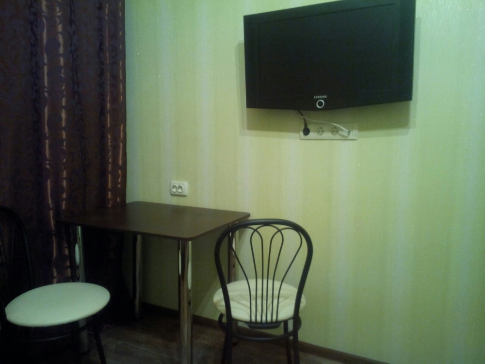 Квартира посуточно на метро пр.Гагарина #2