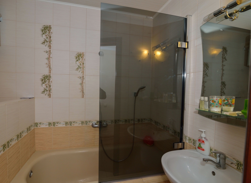 Возле ЦУМа, Спорт Центра, Погранакадемии #2