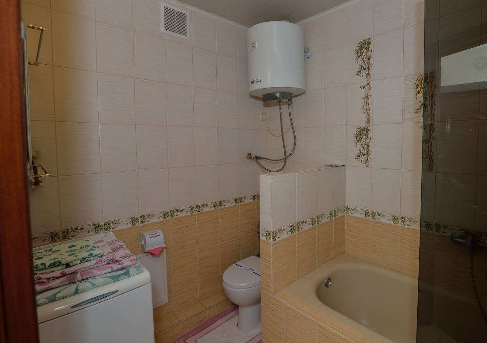 Возле ЦУМа, Спорт Центра, Погранакадемии #9