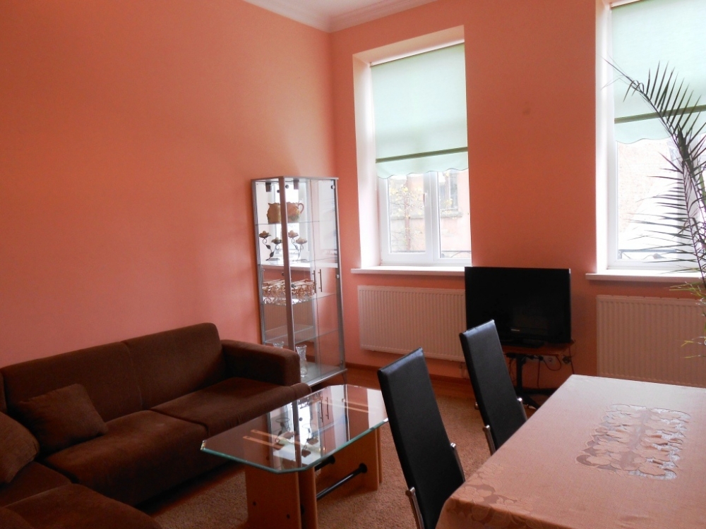 Четырехкомнатная двухъярусная квартира с тремя изо... #6