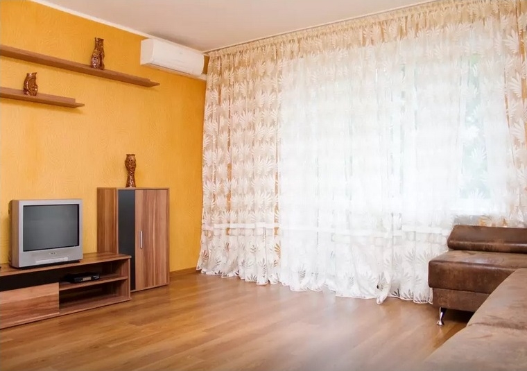 Трехкомнатная квартира в районе 