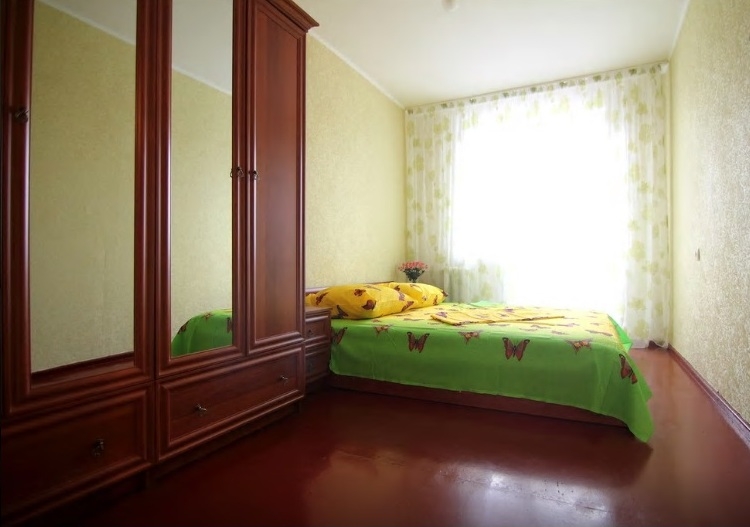 Четырехкомнатная квартира в районе 