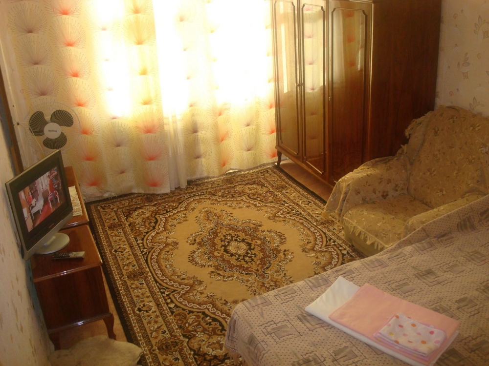 Возле Спорт Центра, Погранакадемии, стадиона Подол... #12