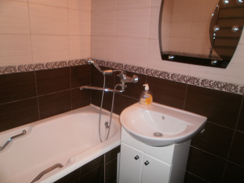 УЮТНАЯ 1 комн в ЦЕНТРЕ. Рядом отель УКРАИНА И ПЛОЩ... #3