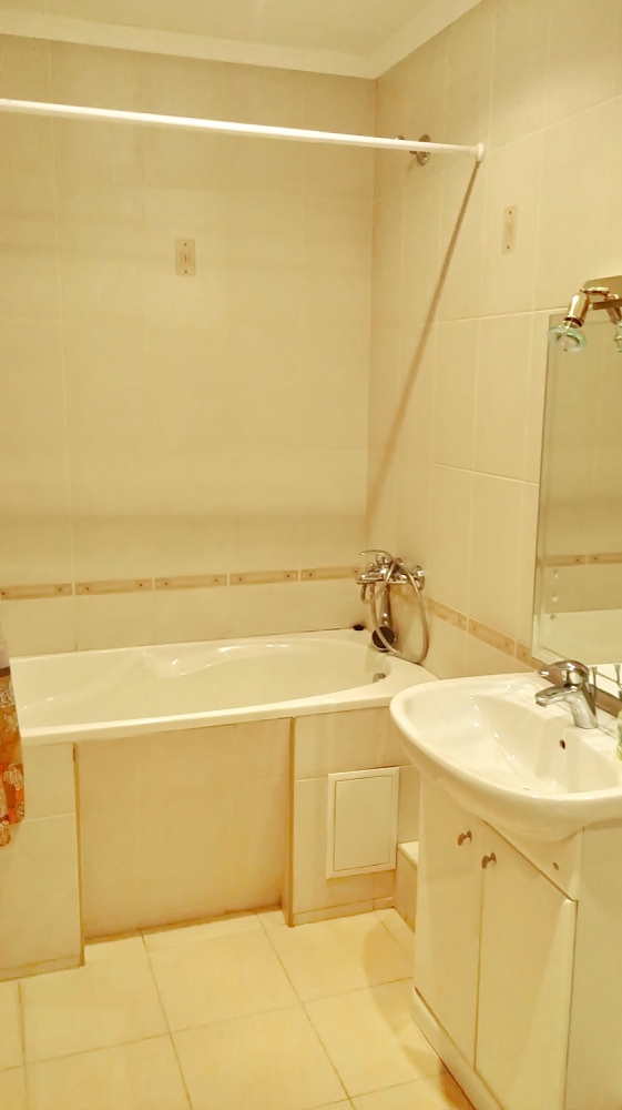 2-ком. квартира в самом Центре города #6