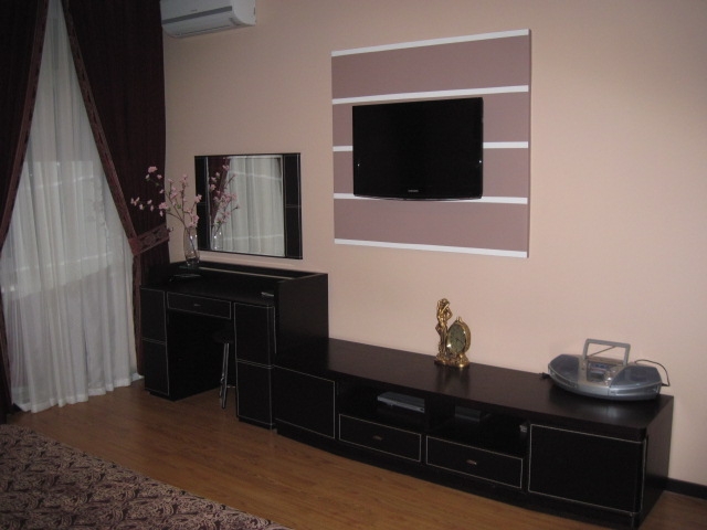 Посуточно элитная двухкомнатная квартира - студия... #6