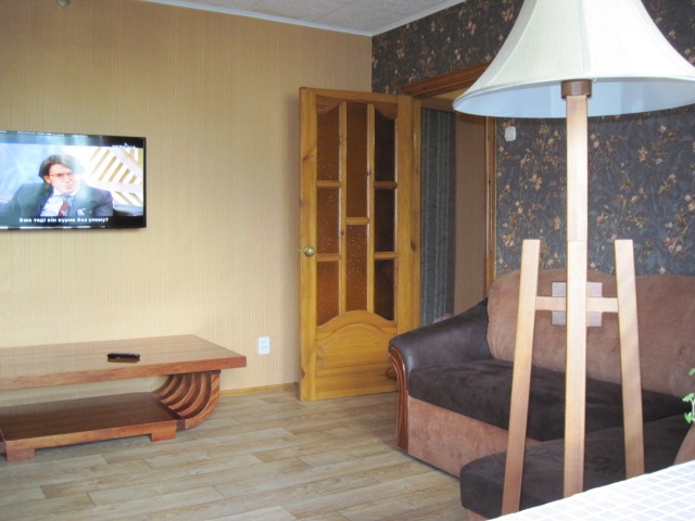 Посуточно или на короткий срок четырехкомнатная кв... #4