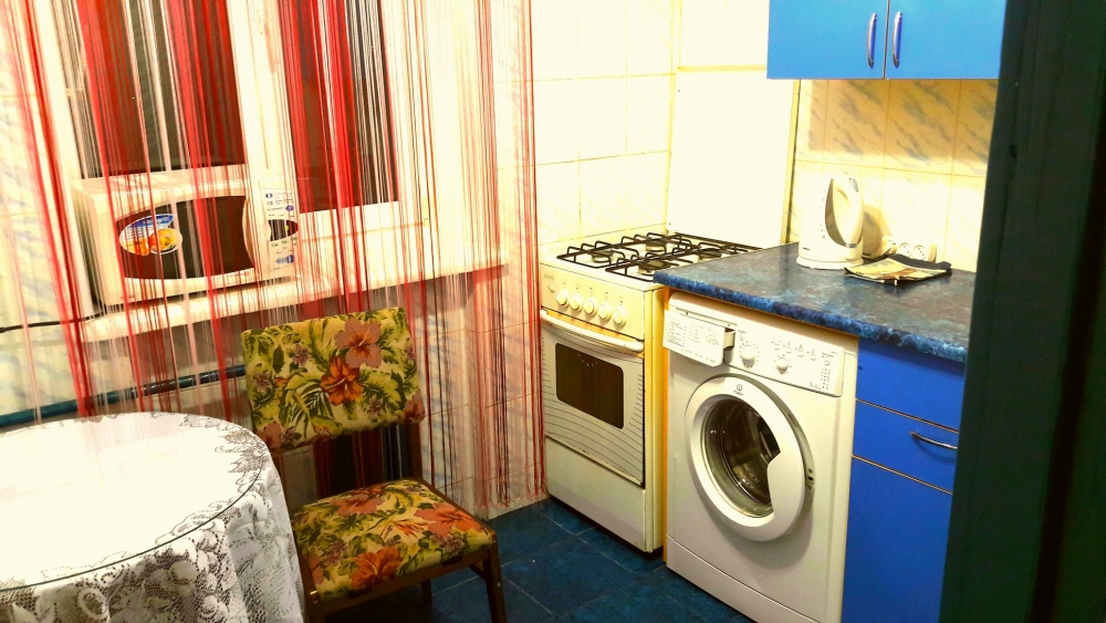 Чистая уютная трешка в центре #3