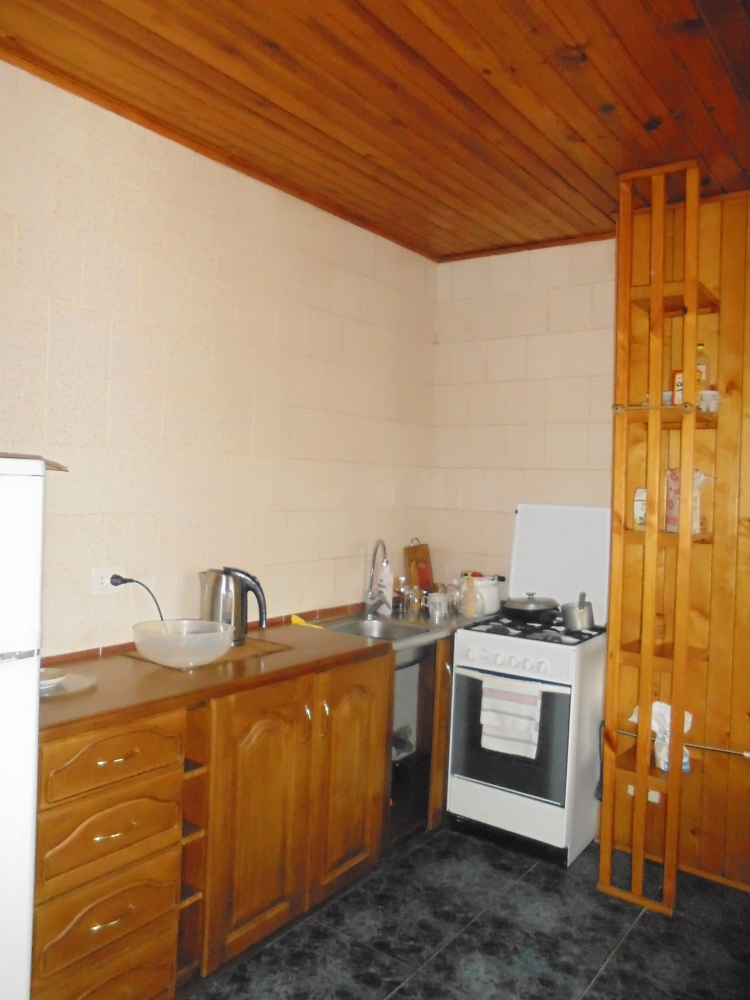 Сдаем посуточно 2-к. квартиру-студию, Орджоникидзе... #3